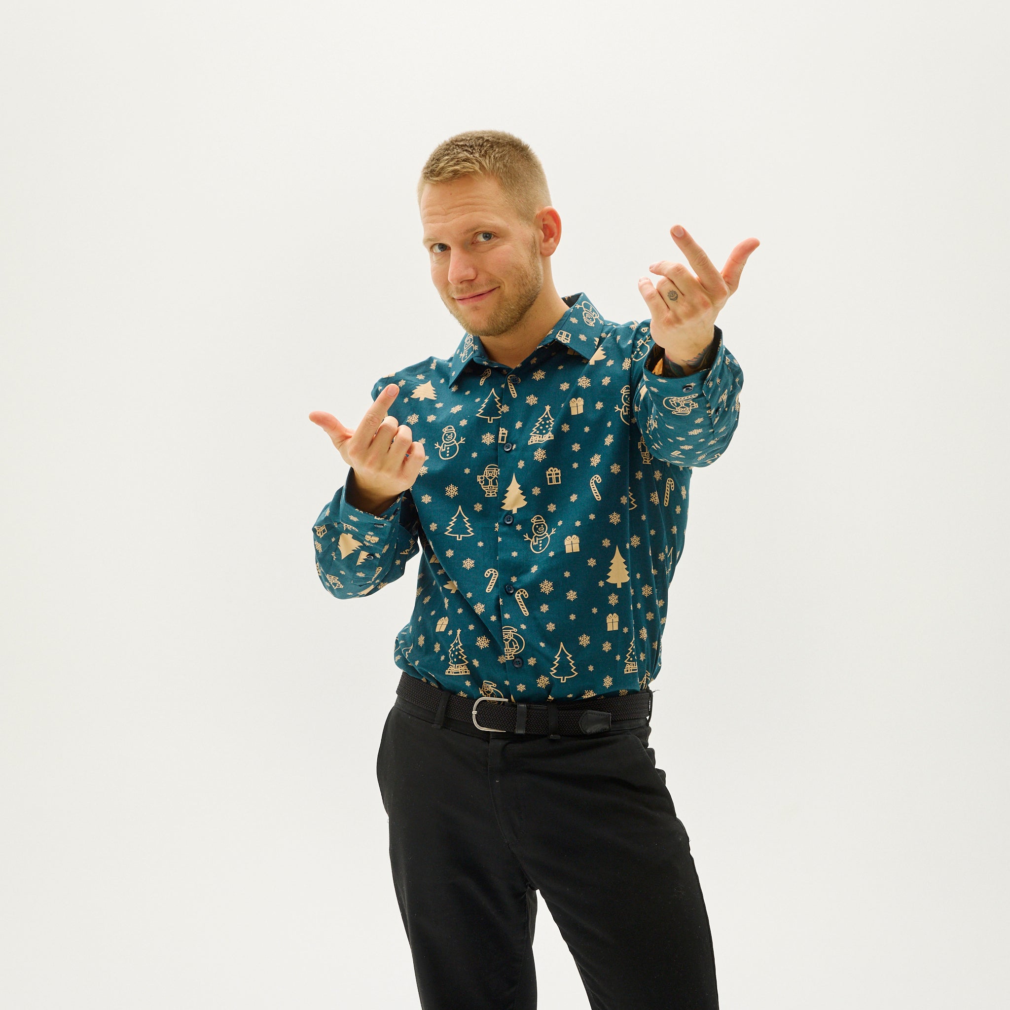 The Snowman's Christmas Shirt - Herre.